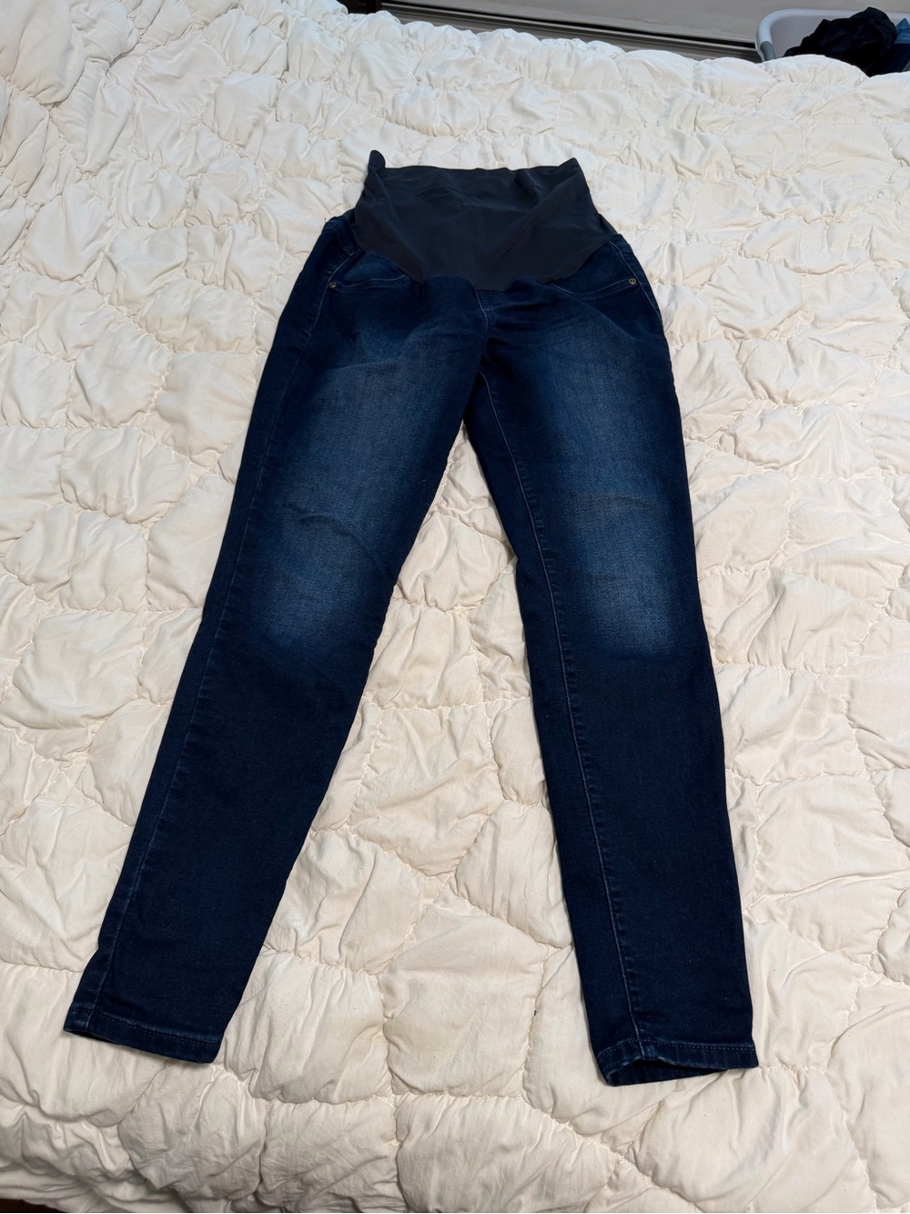 A glow Maternity Jegging 6